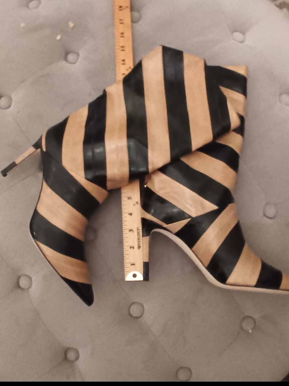 Jimmy Choo - Picture 3 of 4